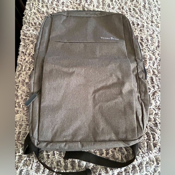 VictoriaTourist Laptop Backpack - Picture 1 of 8